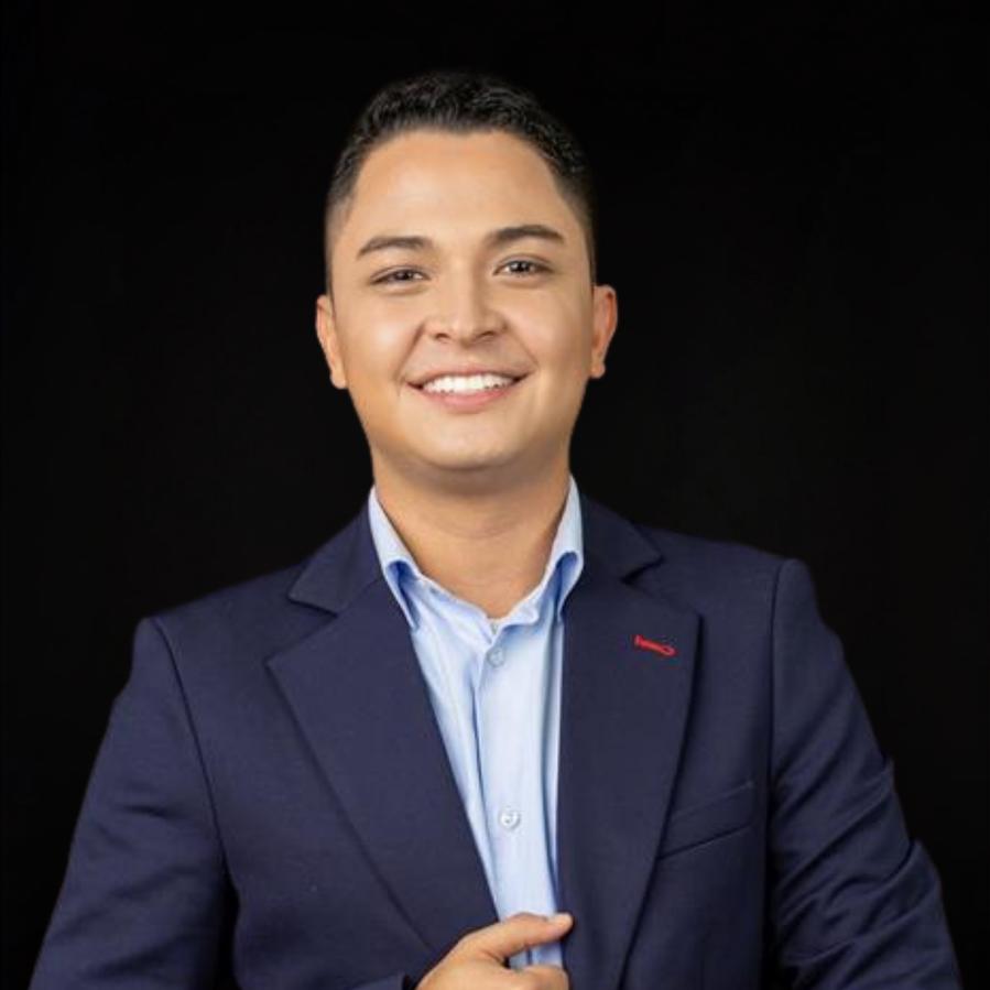 Albert Diaz A.